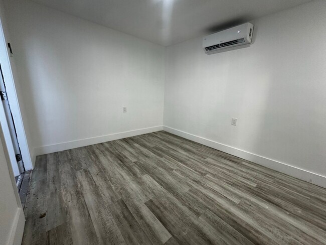 Foto del edificio - 915 NW 46th St