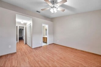 Building Photo - 2124 Fletchers Point Cir