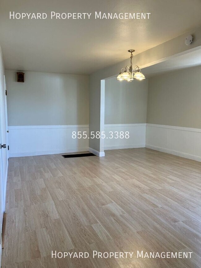 Foto del edificio - 3115 Stuart St