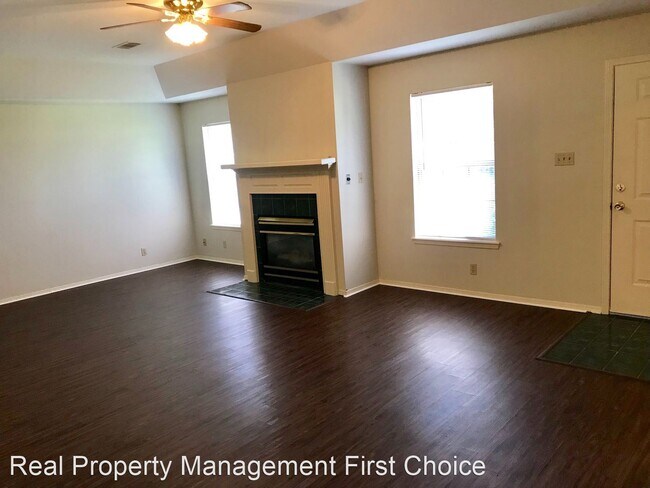 Foto del edificio - 2 br, 2 bath House - 4001 Miller Lane