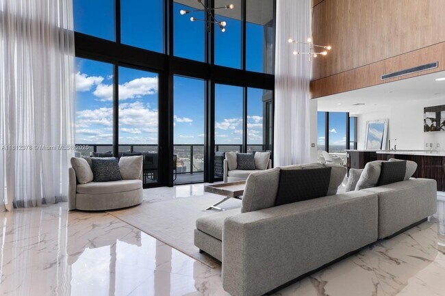 Foto del edificio - 18555 Collins Ave