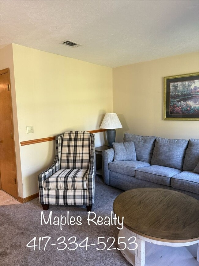 Building Photo - One bedroom FURNSIHED condo at Pointe Royale