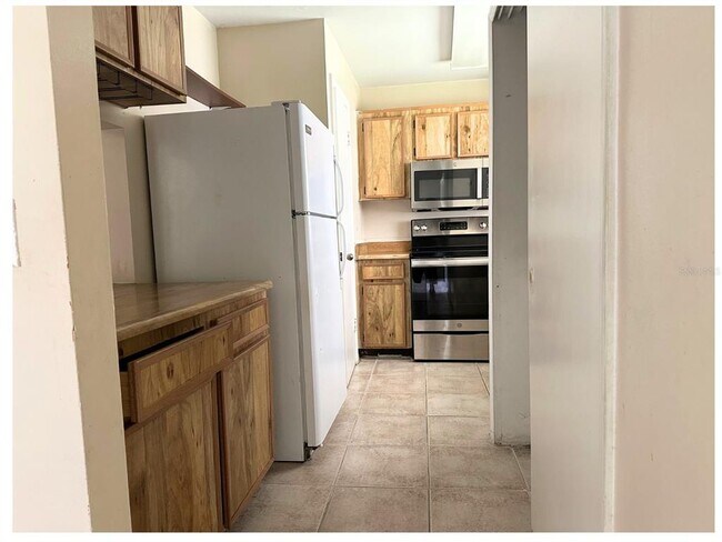 Foto del edificio - 4240 Pershing Pointe Pl
