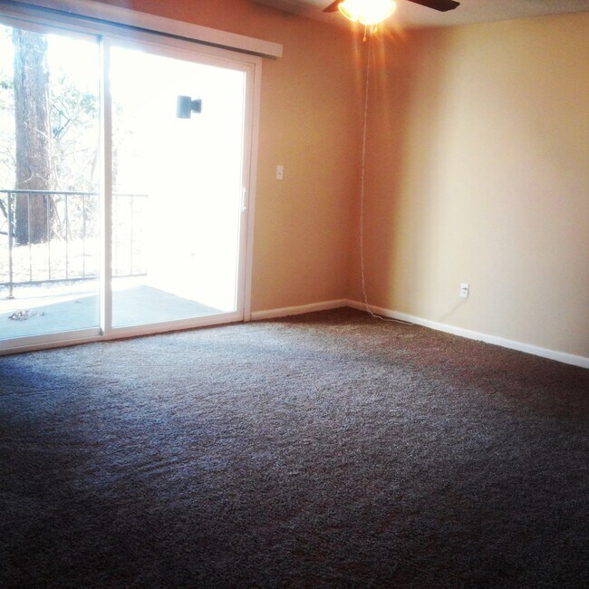 Interior Photo - Vestawood Apartments - Vestavia Hills, AL