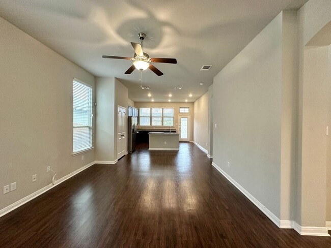 Building Photo - Viewable Now!  Small Dogs Accepted!