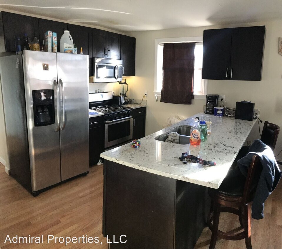 Foto principal - 5 br, 2 bath House - 54 Gloucester St.