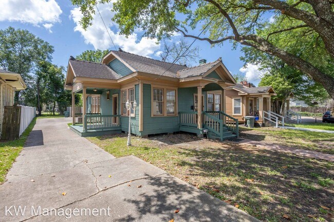 Building Photo - 2 br, 2 bath House - 2249 Hazel St