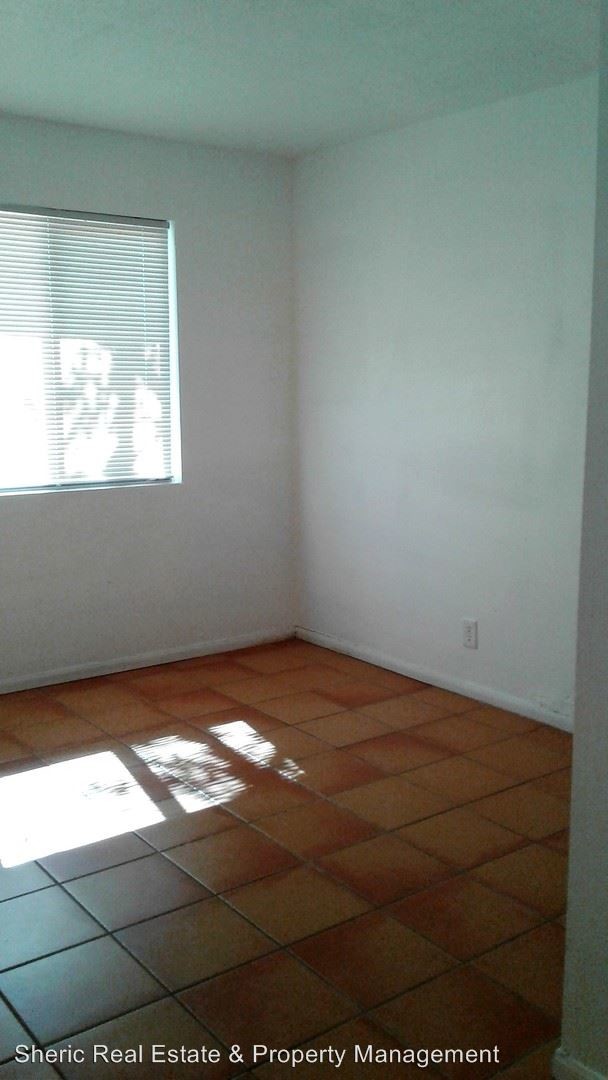 Building Photo - 62000 El Reposo Cir