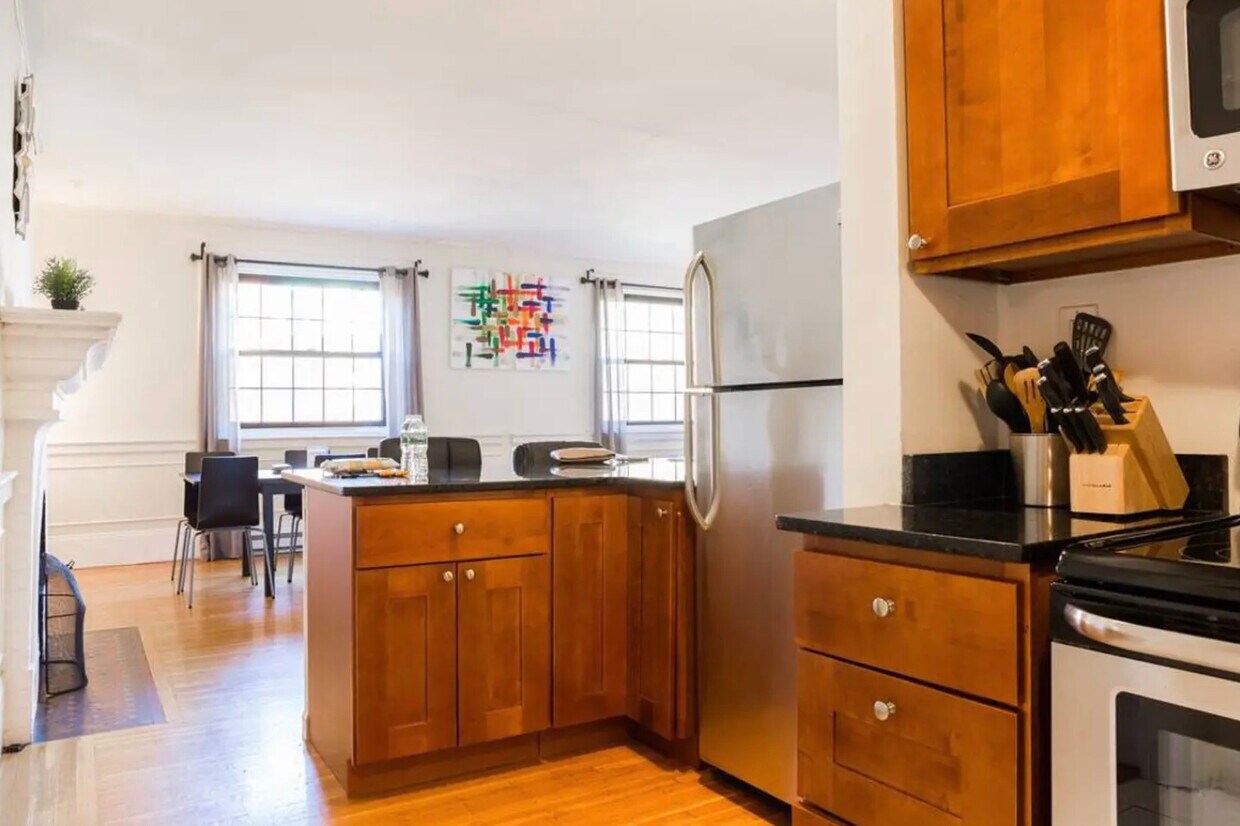 Primary Photo - 178 Marlborough St