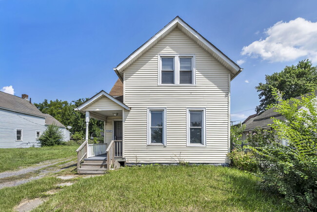 Building Photo - 3369 E 49th St