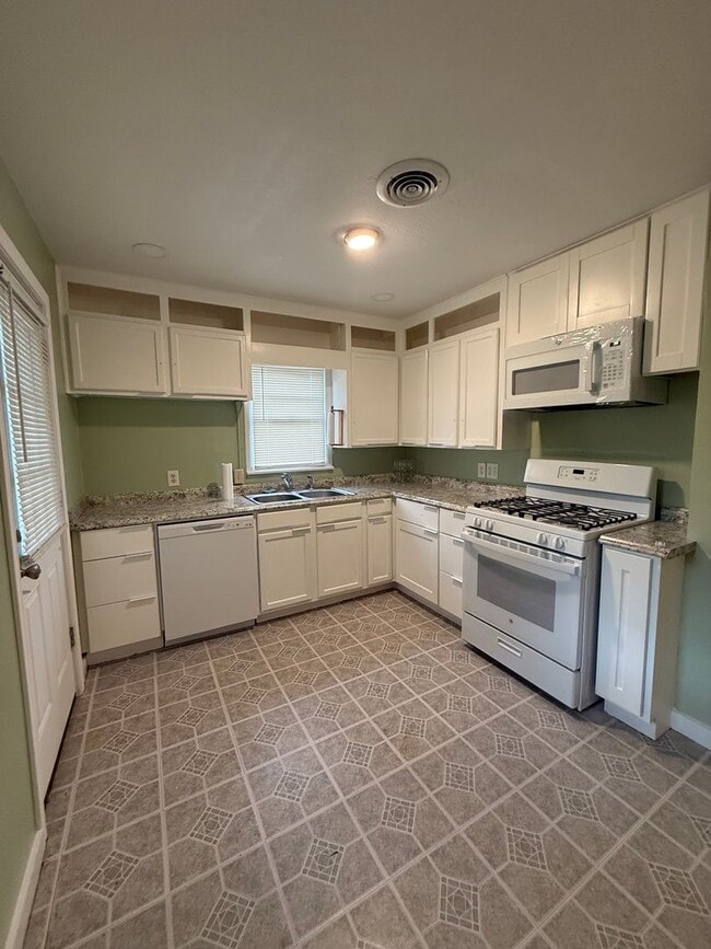 Foto del edificio - 2 bed/1 bath home in South Oklahoma City
