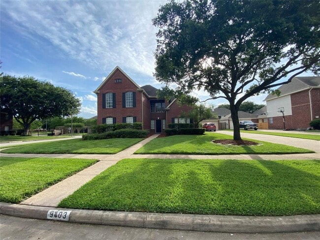 Building Photo - 9403 Meadow Point Ct