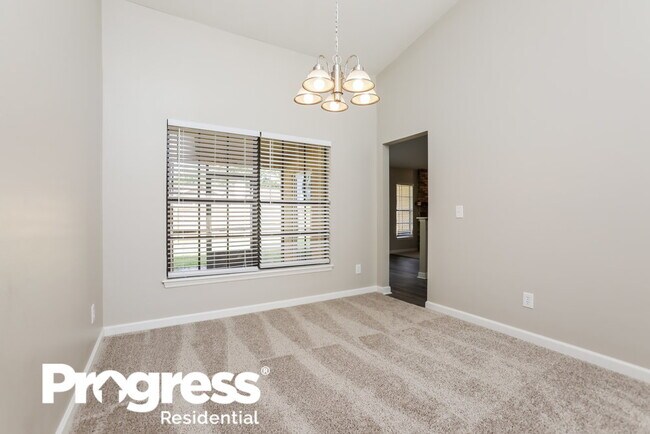 Building Photo - 1042 Glenharbor Cir