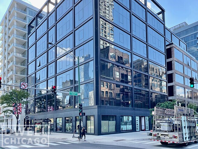 Foto del edificio - 700 N La Salle Dr