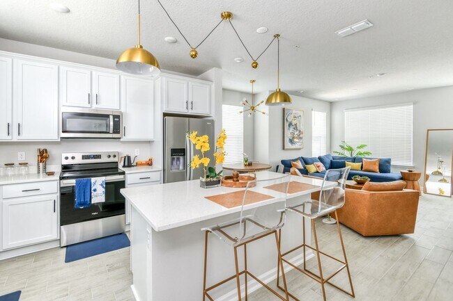 Building Photo - Charming 2BR Townhome in Jacksonville