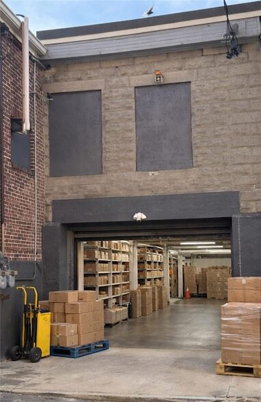 Foto del edificio - 103 Blackstone Ave