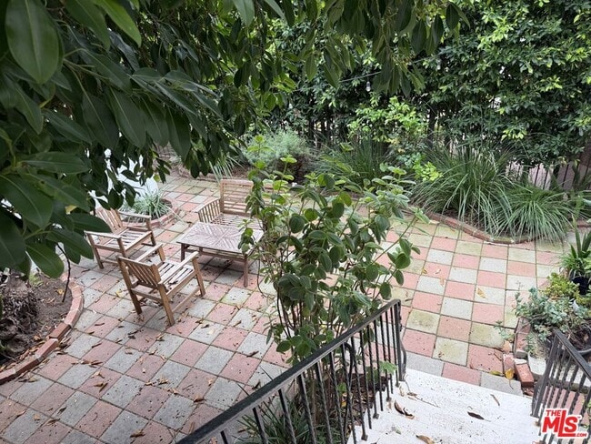 Foto del edificio - 1132 N Vista St