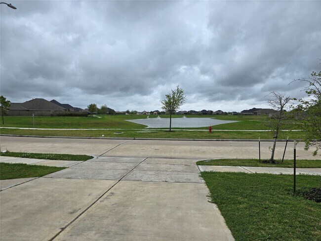 Foto del edificio - 4835 Evergreen Hills Dr