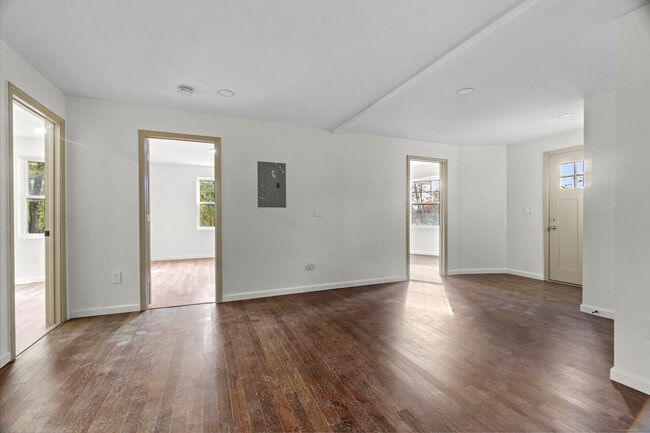 Building Photo - 1285 Townsend Ave