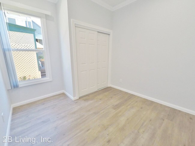 Building Photo - 1 br, 1 bath Apartment - 600 22nd Street