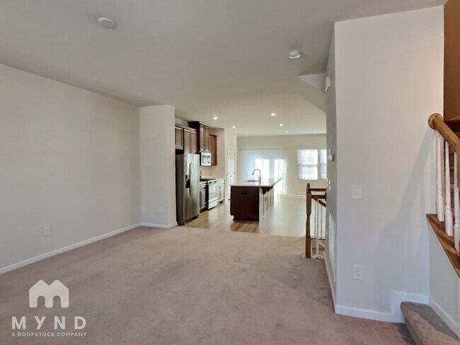 Foto del edificio - 308 Poplar Leaf Way