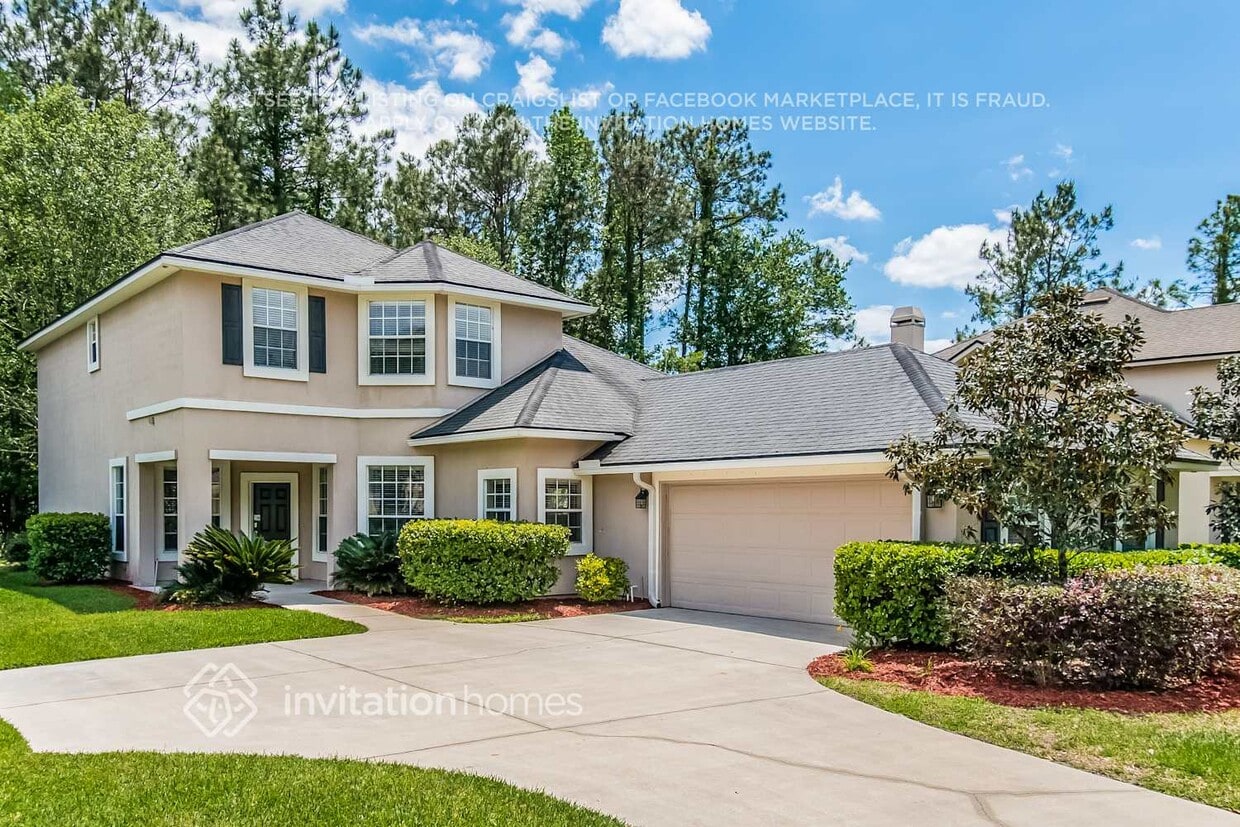 Primary Photo - 2253 W Clovelly Ln