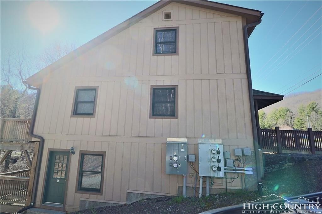 Foto del edificio - 9311 Nc Highway 105