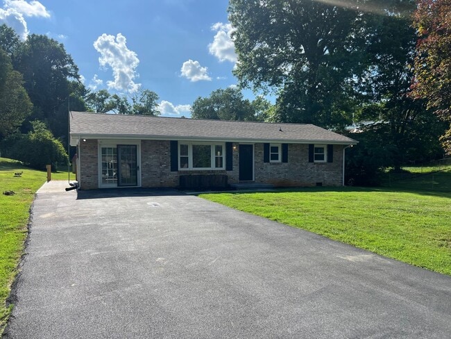 Building Photo - Beautiful one level home in JC!