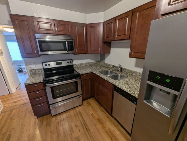 Foto del edificio - Ravenswood Renovated One Bedroom
