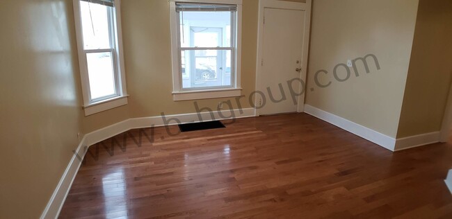 Building Photo - 6716 23rd Ave