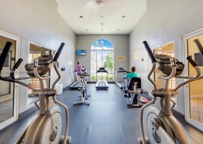 Foto del edificio - 8874 W Flagler St