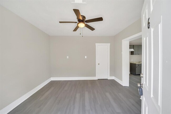 Foto del edificio - 3307 Broadway St