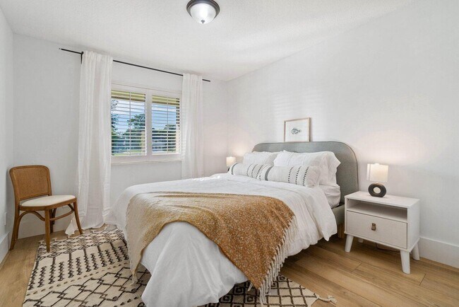 Foto del edificio - 13471 Barberry Dr