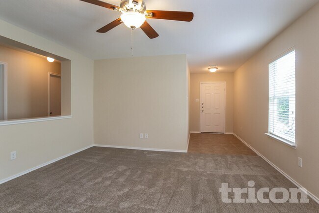 Foto del edificio - 20919 Gastonbury Ln