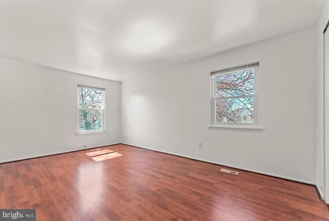 Foto del edificio - 13093 Blakeslee Dr