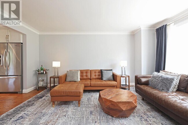 Building Photo - 86 Midland Ave