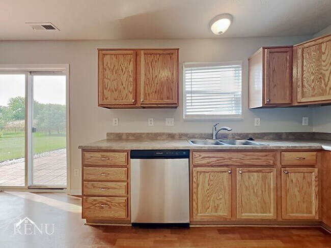Building Photo - 17352 Tilbury Way