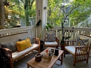 Building Photo - 1229 Euclid Ave NE