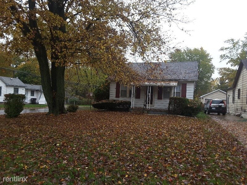 Primary Photo - 3 br, 1 bath House - 35805 Farragut Street