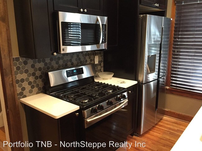 Foto del edificio - 4 br, 2.5 bath Apartment - 425 E 15th Avenue