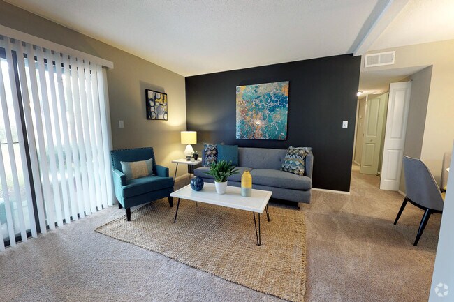 2HAB, 1,5BA - 1000 ft² - Summerville Station