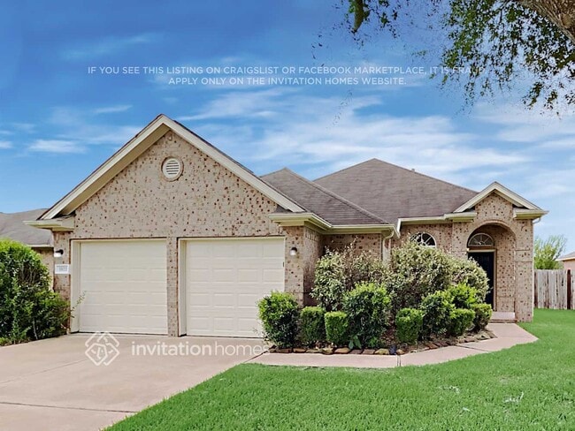 Building Photo - 1022 Bahia Vista Dr