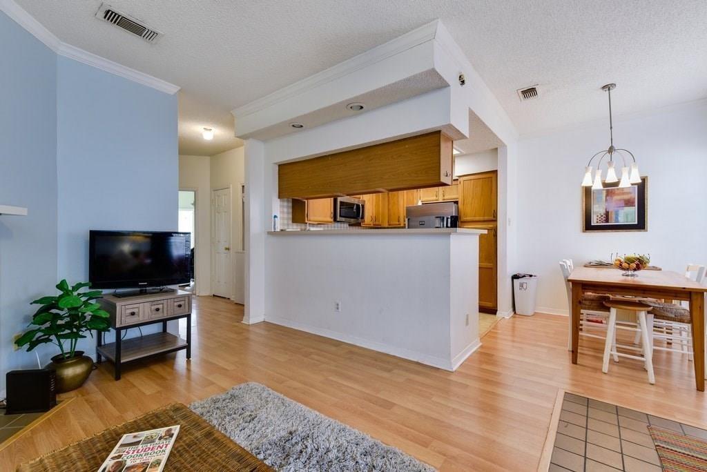 Foto principal - 915 W 23rd St