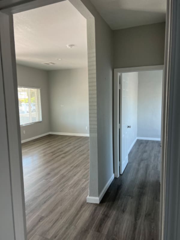 Building Photo - 340 W Highland Ave