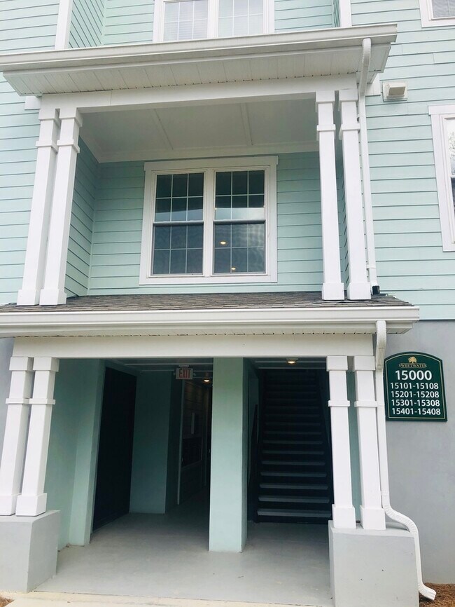 Building Photo - 15306 Sweet Pl