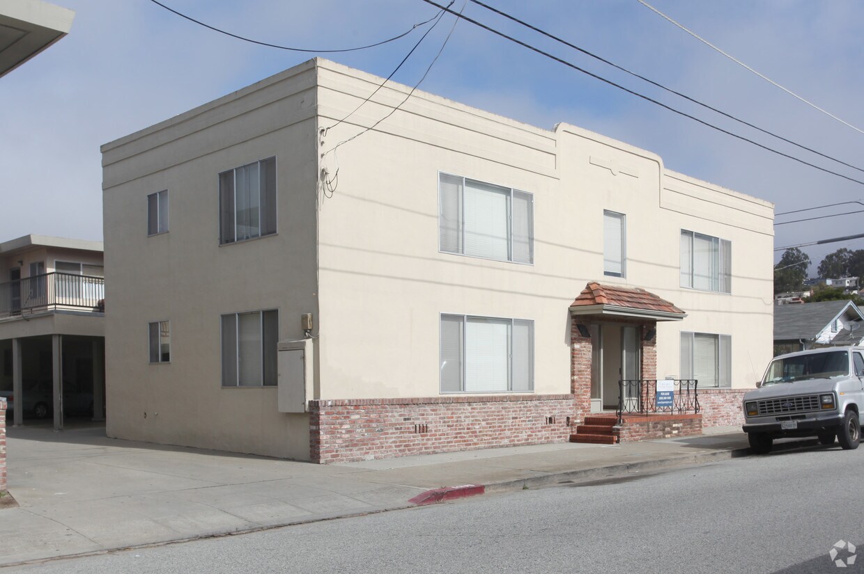401 Walnut, ¡alejado - 401 Walnut Ave