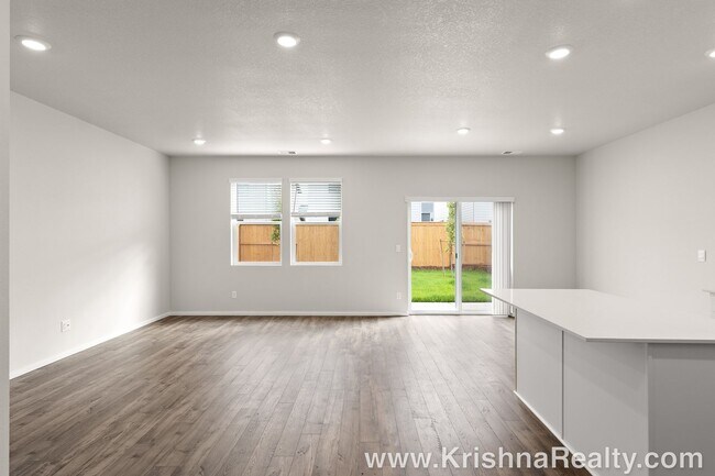 Building Photo - Beautiful 4 BD* 2.5 BA* **NEW** CONSTRUCTI...