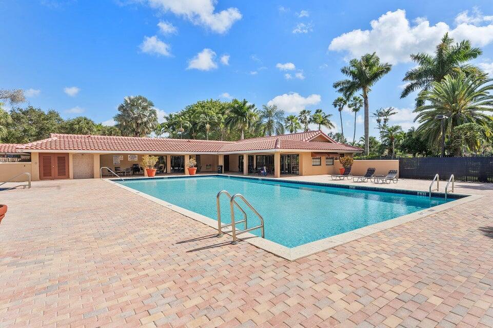 Building Photo - 8093 Severn Dr