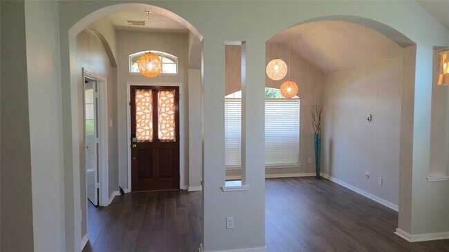 Foto del edificio - 10314 Raybrook Ln
