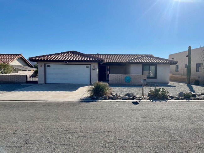 Building Photo - Mesa Del Sol with Mountain Views